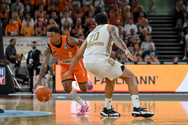 表现越来越 表现越来越